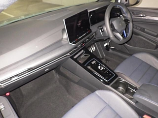 VOLKSWAGEN GOLF 2025