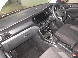 VOLKSWAGEN T-CROSS 2023