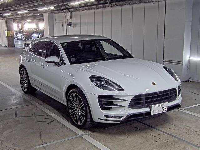 PORSCHE MACAN 2019
