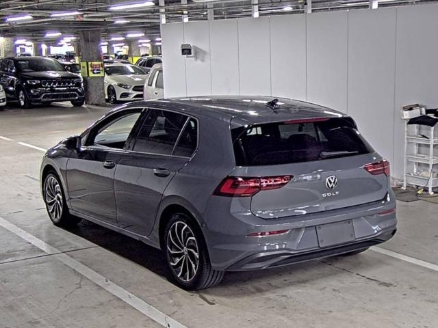 VOLKSWAGEN GOLF 2022