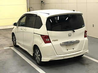 HONDA FREED 2009