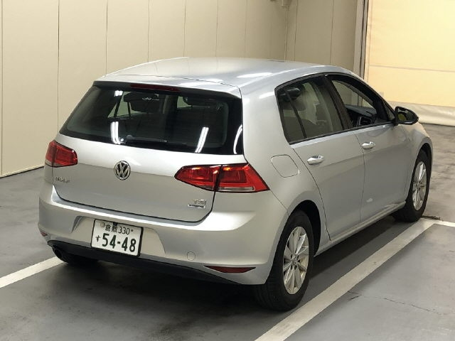 VOLKSWAGEN GOLF 2015