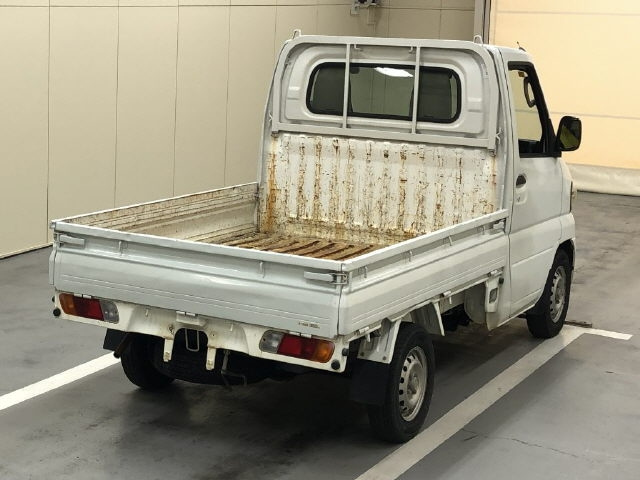 MITSUBISHI MINICAB TRUCK 2011