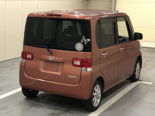 DAIHATSU TANTO 2010
