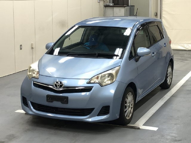 TOYOTA RACTIS 2011