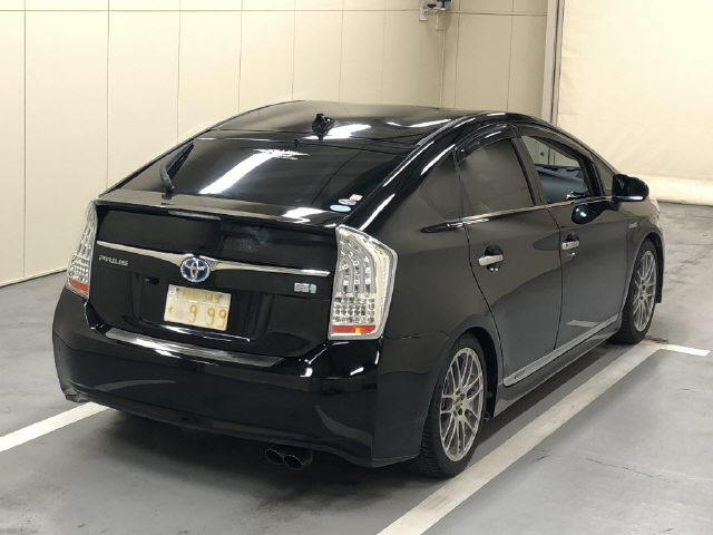 TOYOTA PRIUS 2010