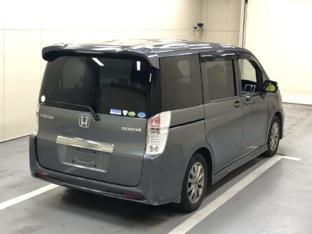 HONDA STEP WAGON 2011