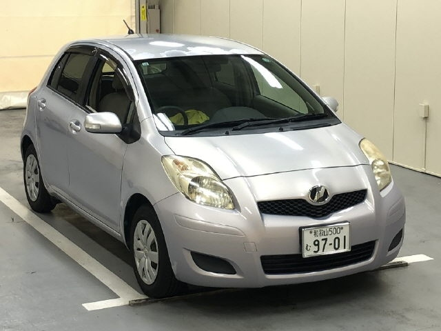 TOYOTA VITZ 2009