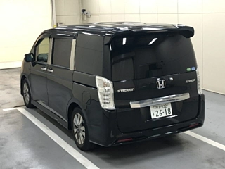 HONDA STEP WAGON 2014