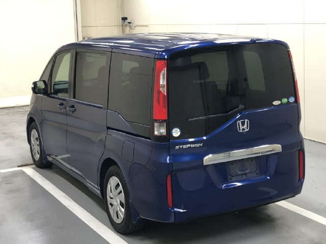 HONDA STEP WAGON 2015