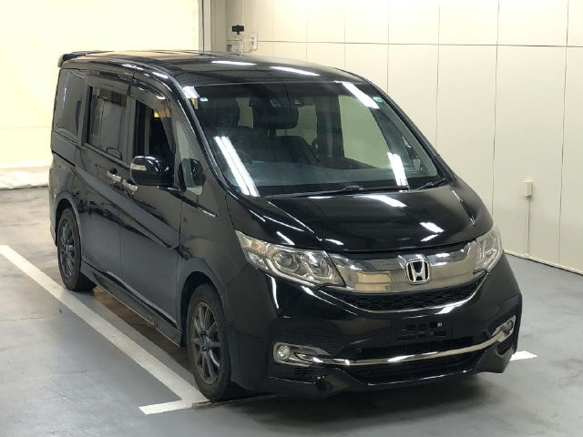HONDA STEP WAGON 2017