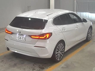 BMW 1 SERIES 2024