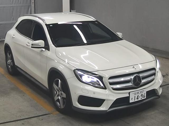 MERCEDES BENZ GLA CLASS 2015