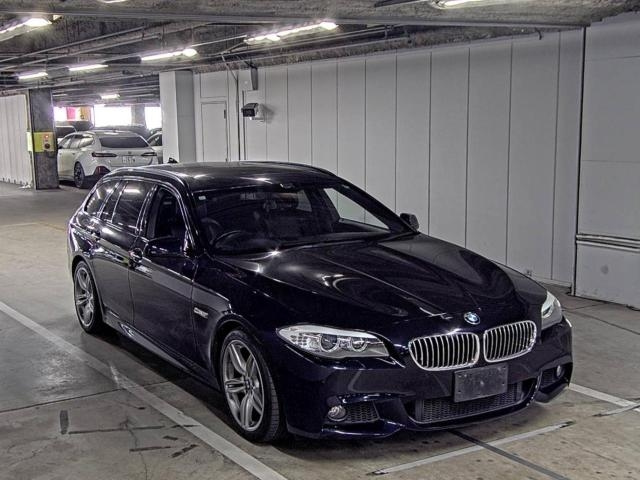 BMW 5 SERIES 2011