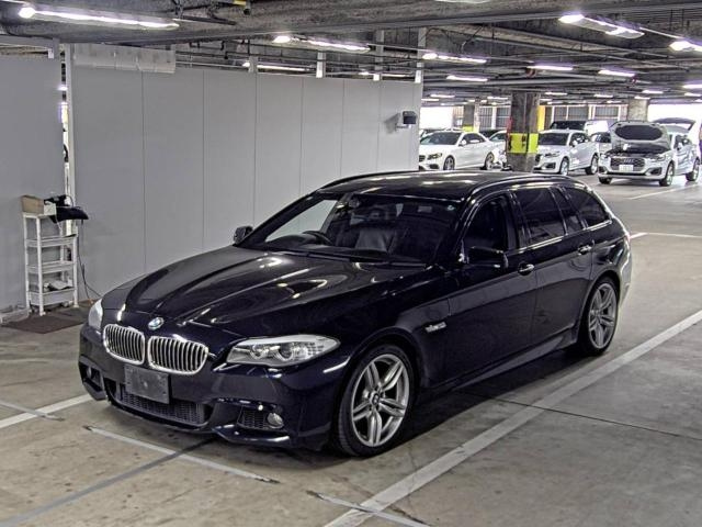 BMW 5 SERIES 2011