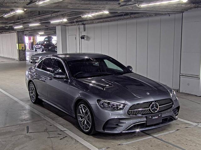 MERCEDES BENZ E CLASS 2022