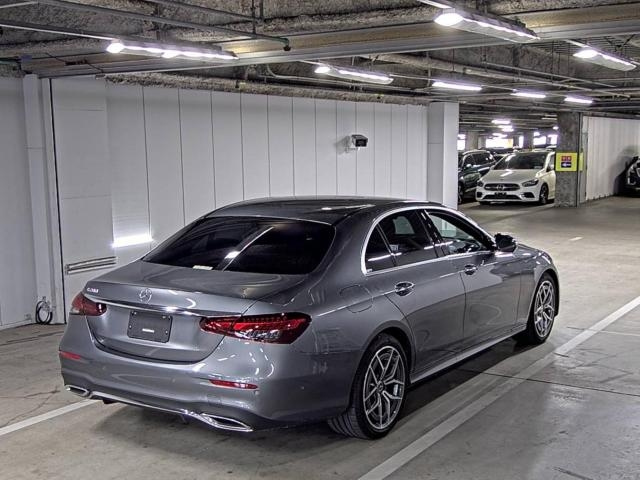 MERCEDES BENZ E CLASS 2022