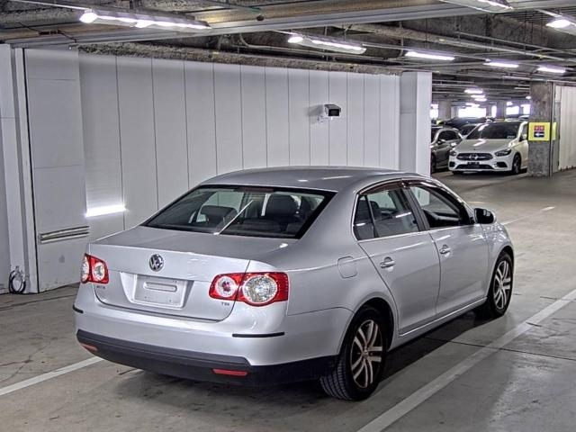 VOLKSWAGEN JETTA 2008