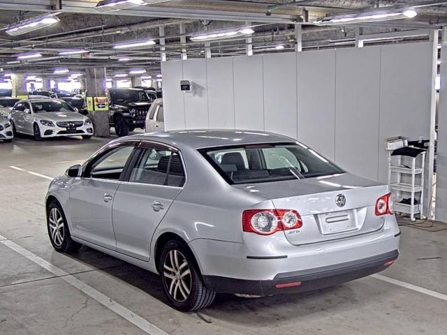 VOLKSWAGEN JETTA 2008