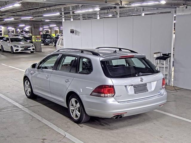 VOLKSWAGEN GOLF VARIANT 2010
