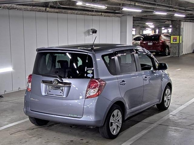TOYOTA RACTIS 2010