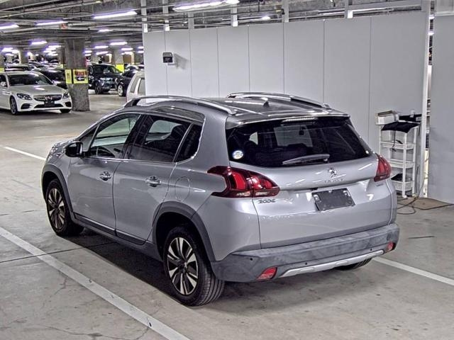 PEUGEOT 2008 2017