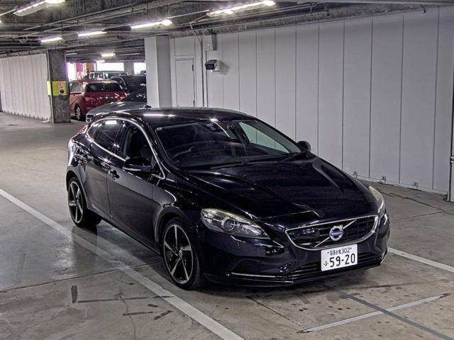 VOLVO V40 2013
