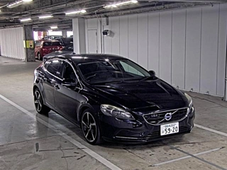 VOLVO V40 2013