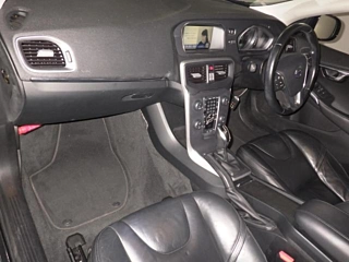 VOLVO V40 2013