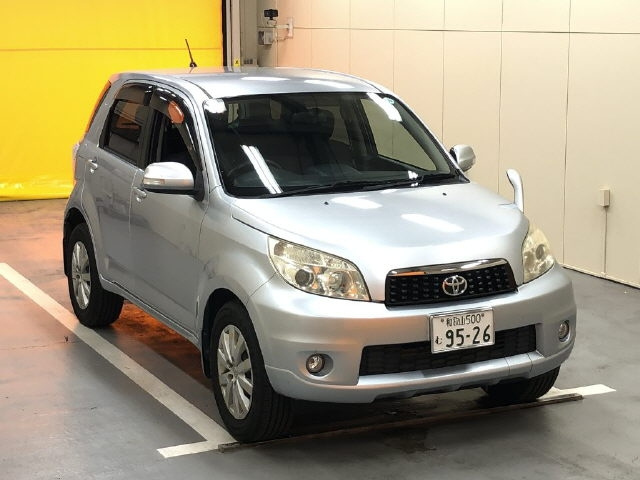 TOYOTA RUSH 2009