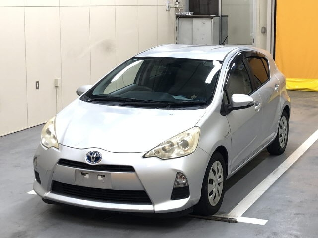 TOYOTA AQUA 2012