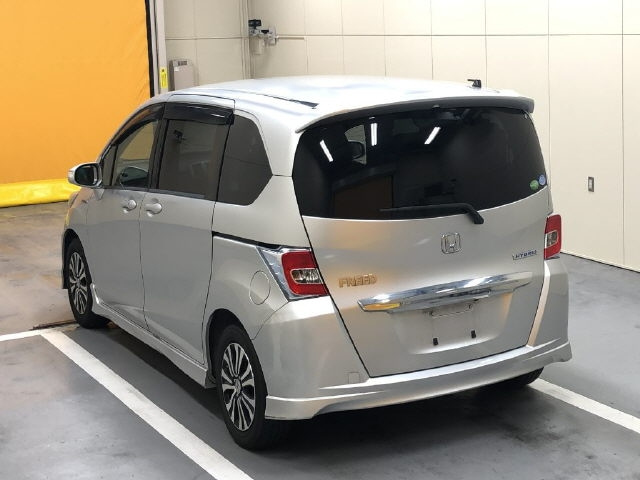HONDA FREED 2014