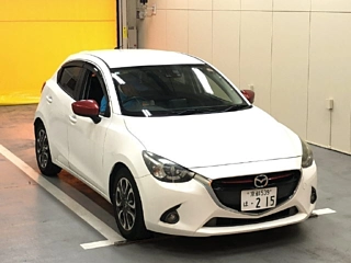 MAZDA DEMIO 2015