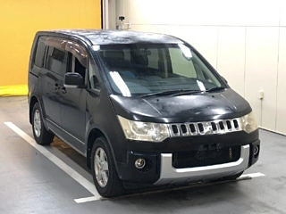 MITSUBISHI DELICA D5 2012