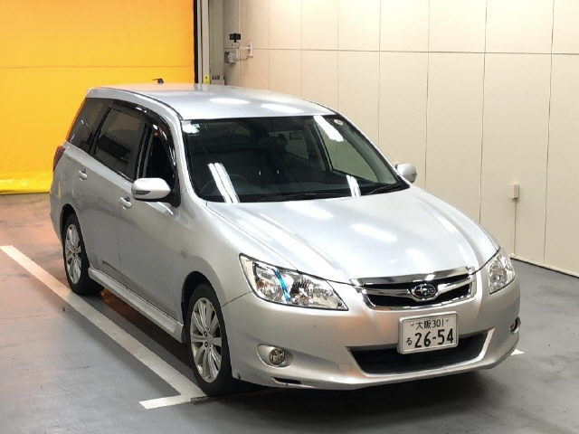 SUBARU EXIGA 2010