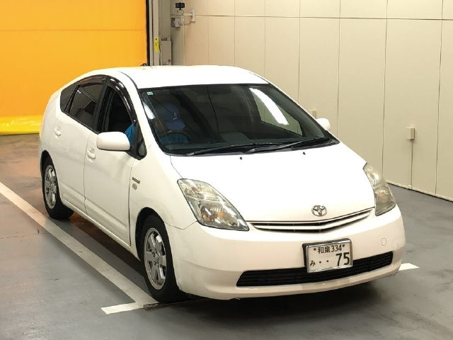 TOYOTA PRIUS 2011