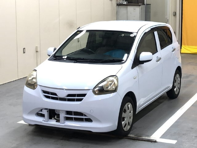 TOYOTA PIXIS EPOCH 2012