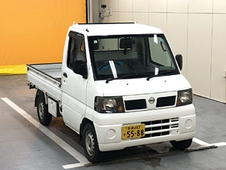 NISSAN CLIPPER TRUCK 2010