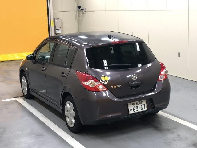 NISSAN TIIDA 2009
