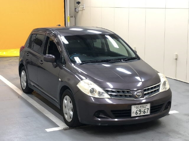 NISSAN TIIDA 2009