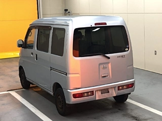 DAIHATSU HIJET VAN 2011