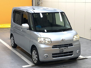 DAIHATSU TANTO 2012
