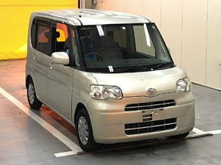 DAIHATSU TANTO 2009