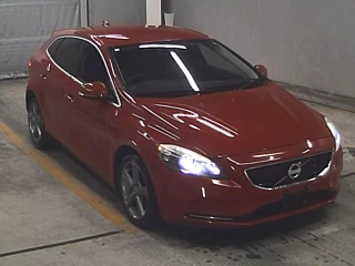 VOLVO V40 2013