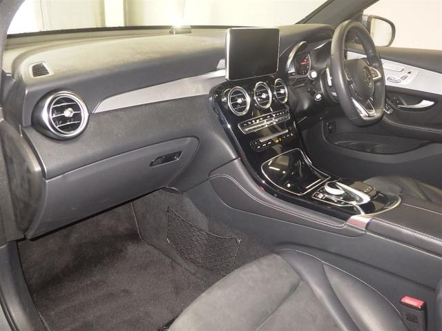 MERCEDES BENZ GLC CLASS 2019