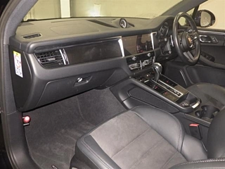PORSCHE MACAN 2023