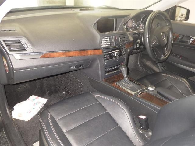 MERCEDES BENZ E CLASS 2011