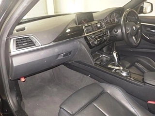 BMW 3 SERIES 2019
