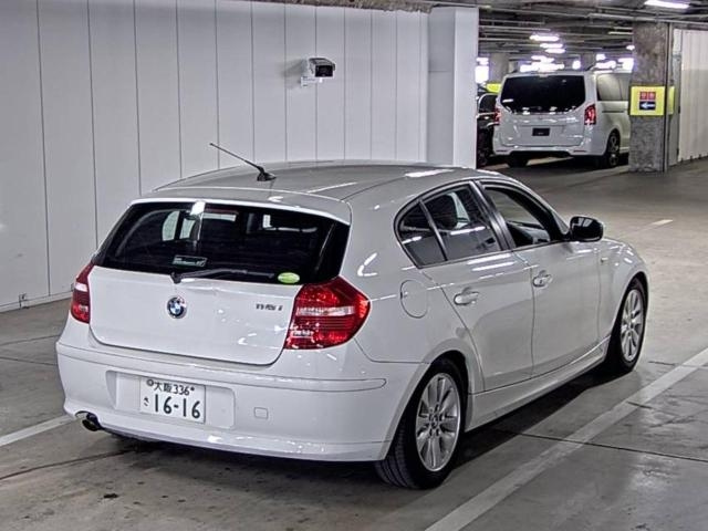 BMW 1 SERIES 2010