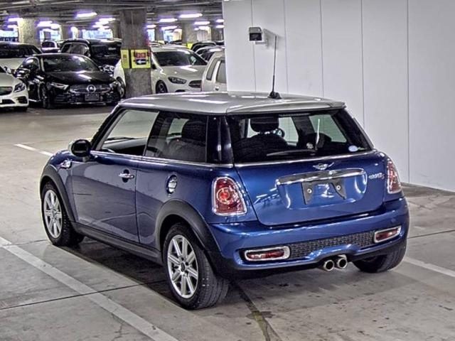 BMW MINI 2012
